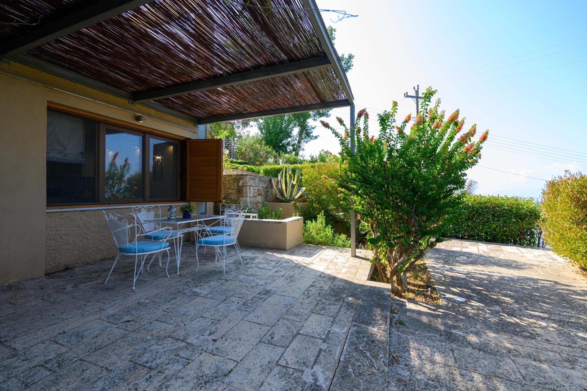 Mani Tower Villa Akrogiali Exterior foto