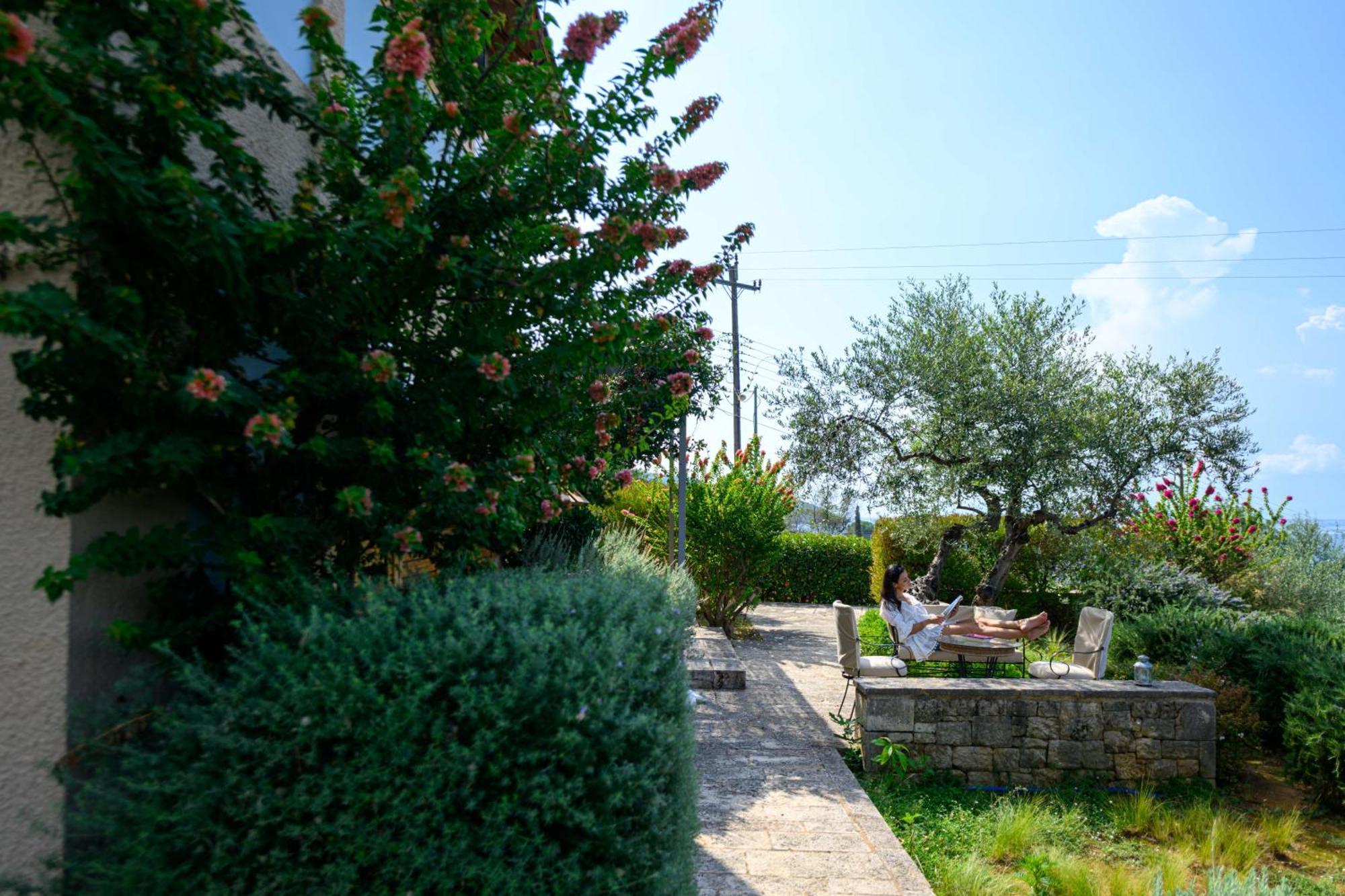 Mani Tower Villa Akrogiali Exterior foto